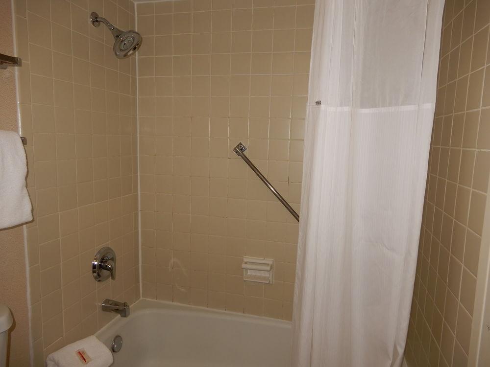 Clarion Hotel Milwaukee Airport Dış mekan fotoğraf