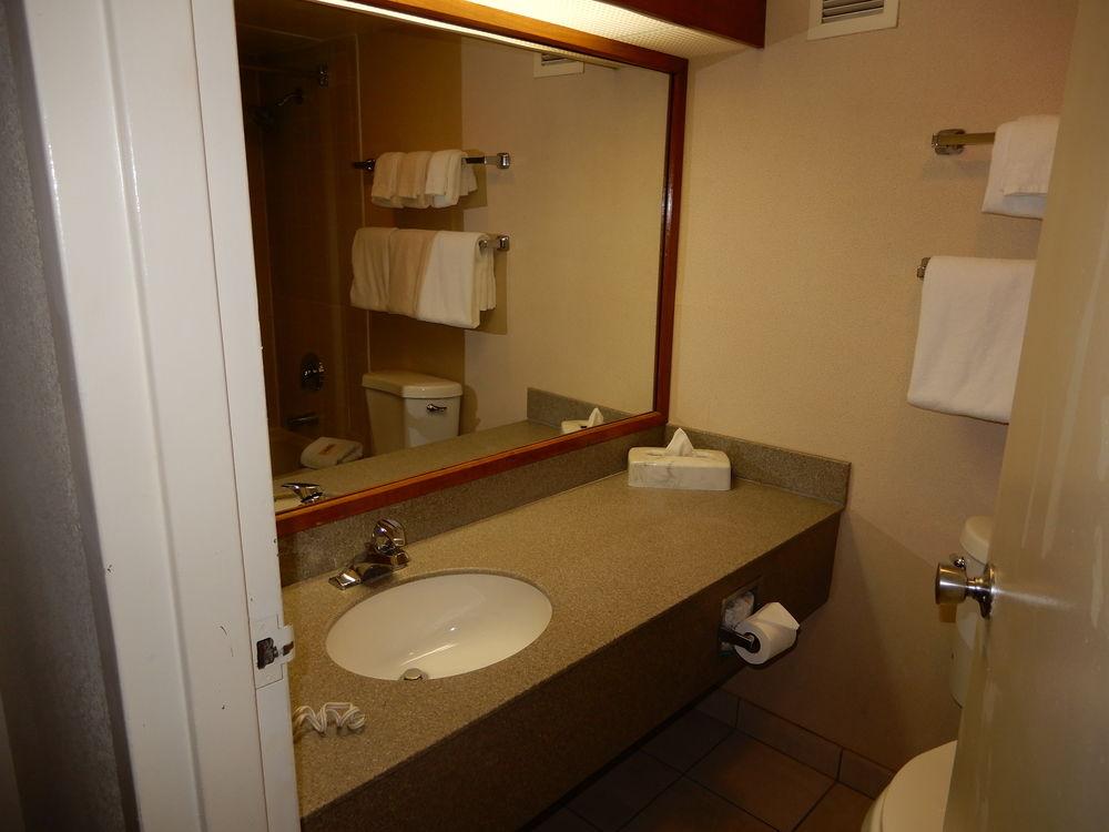 Clarion Hotel Milwaukee Airport Dış mekan fotoğraf