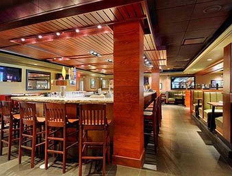 Clarion Hotel Milwaukee Airport Restoran fotoğraf