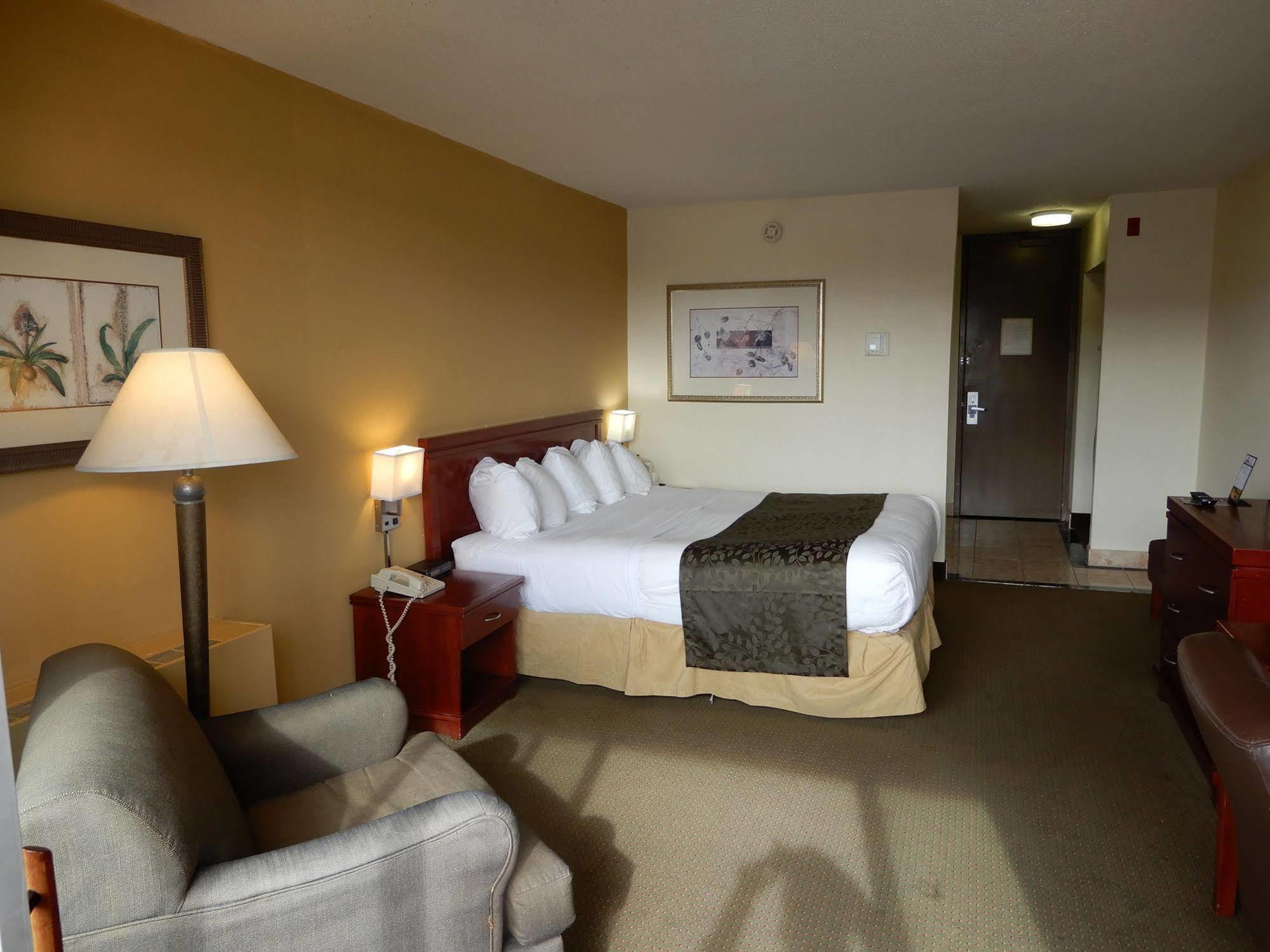 Clarion Hotel Milwaukee Airport Dış mekan fotoğraf