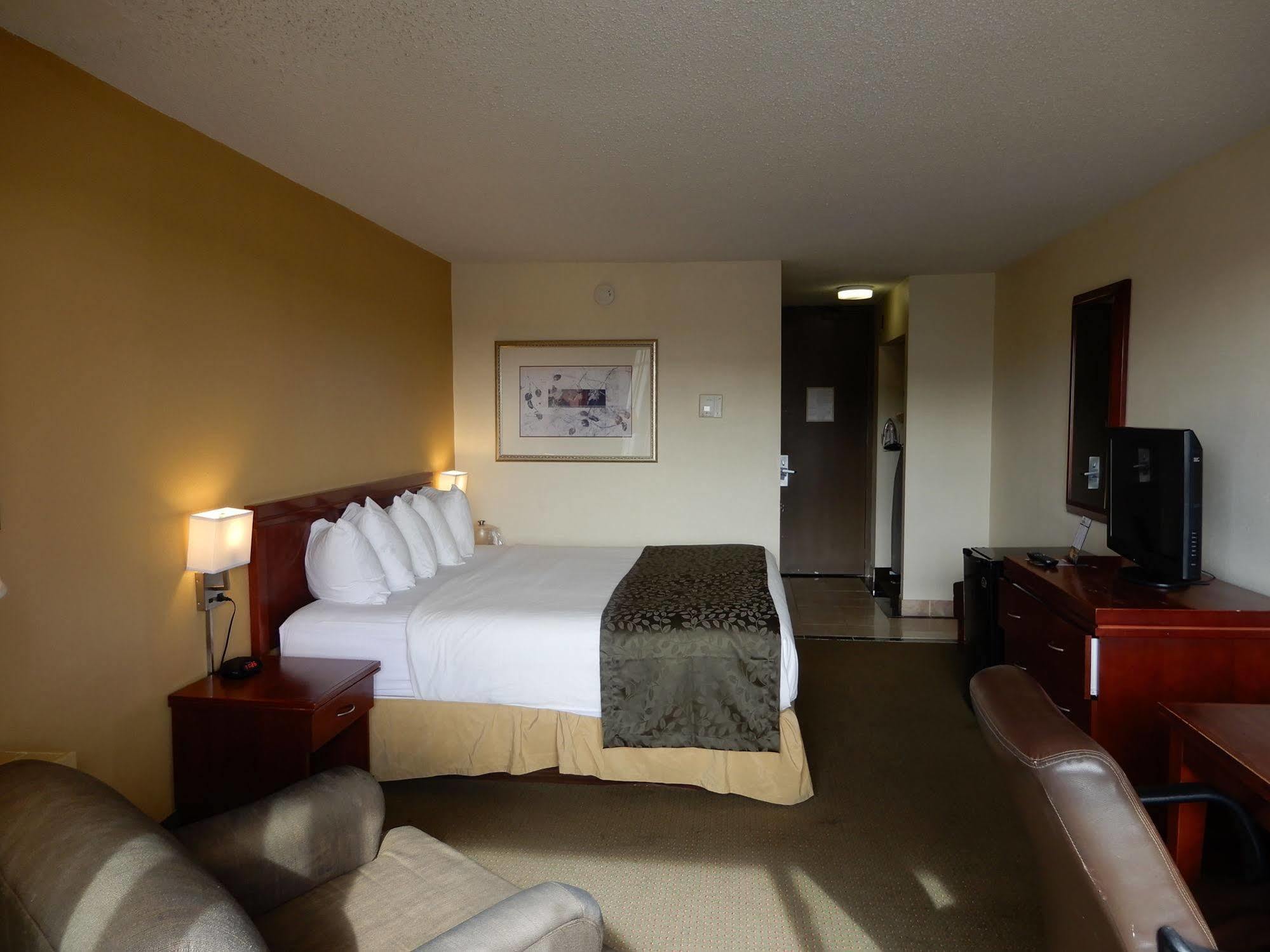 Clarion Hotel Milwaukee Airport Dış mekan fotoğraf