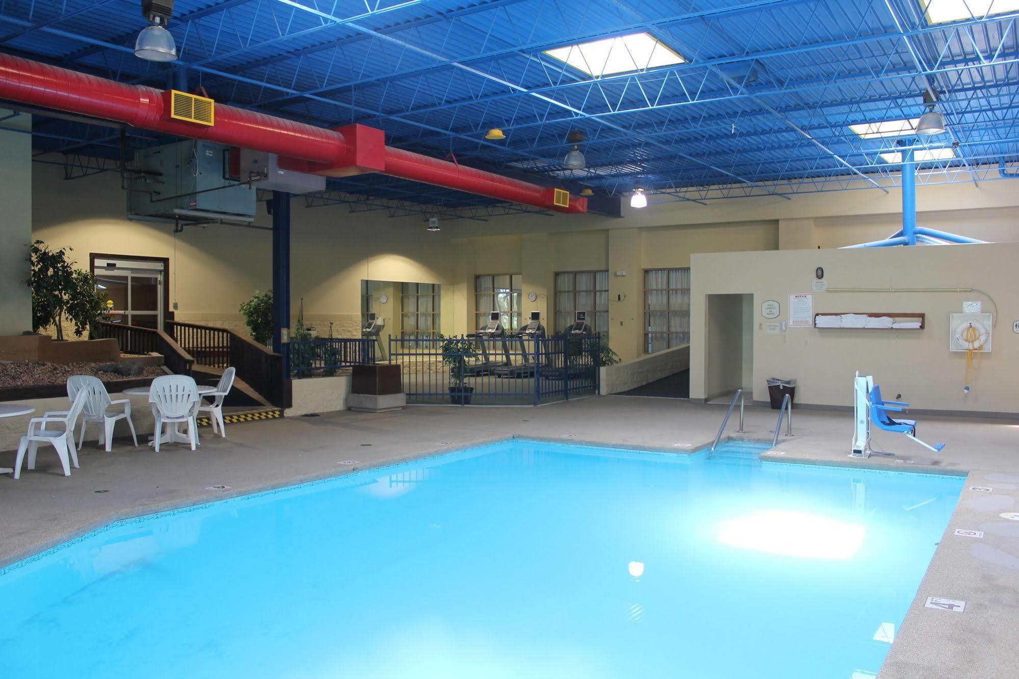 Clarion Hotel Milwaukee Airport Dış mekan fotoğraf
